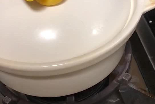 香滑鸡煲仔饭的做法