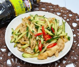 #珍选捞汁 健康轻食季#捞汁黄瓜油条的做法