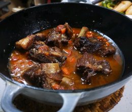 红酒炖牛小排的做法