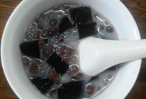 西米仙草奶茶 的做法