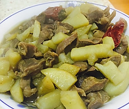 鸡胗炖土豆的做法