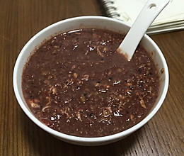 冬日补血甜品：红糖炖酒糟核桃的做法