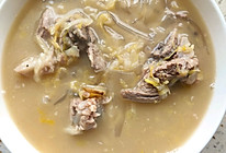 #放假请来我的家乡吃#东北大骨头炖酸菜粉条的做法