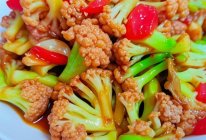 #春日露营#番茄炒菜花的做法