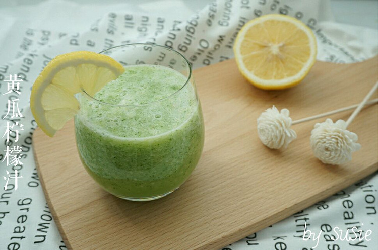 【美白果蔬汁】黄瓜柠檬汁的做法