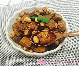 自制惹嘴小零食-香辣豆干的做法