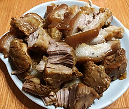 卤肉（卤蹄膀）的做法