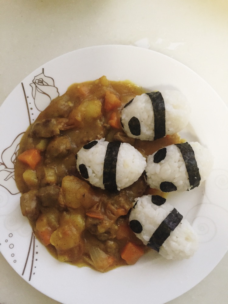 熊猫吃翔（咖喱土豆牛腩）的做法