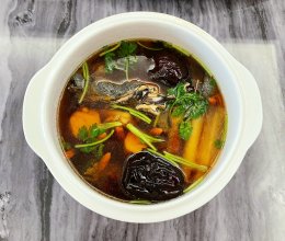 高丽参乌鸡汤的做法