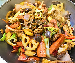 干锅排骨郡肝炒时蔬#单挑夏天#的做法
