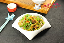 青椒洋葱炒肉皮#樱花味道#的做法