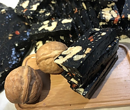 黑芝麻核桃枸杞糕的做法