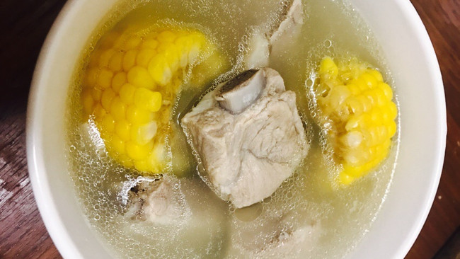 玉米排骨汤的做法