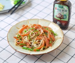 #万物皆可搭#快手简单的家常小炒～火腿炒豆芽的做法