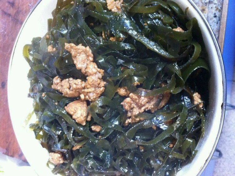 肉末炒海带的做法