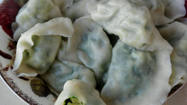 三鲜虾仁水饺的做法