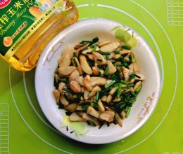 #万物生长 营养尝鲜#菱米炒韭菜花的做法