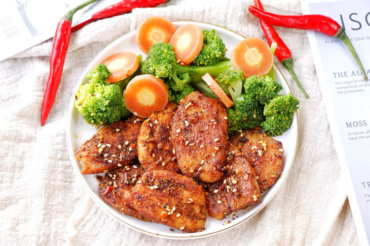 香煎孜然鸡胸肉的做法