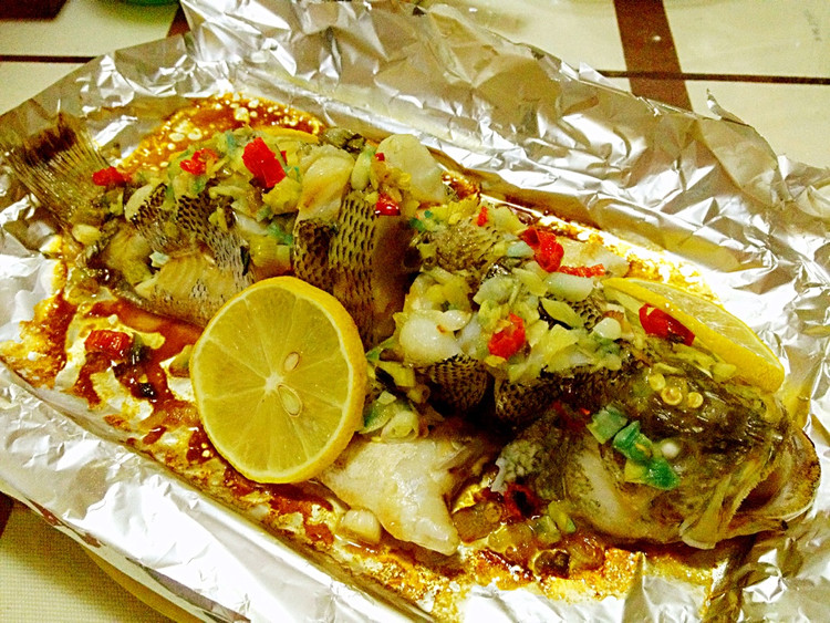 泰式柠檬烤鱼的做法