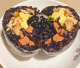三色糙米饭团的做法