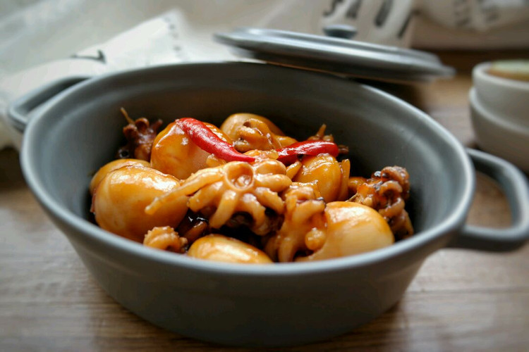 酱烧墨鱼仔的做法