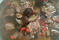 香菇炖排骨的做法