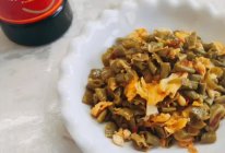 #肉食主义#酸豆角炒鸡蛋的做法