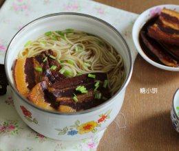 【焖肉面】的做法