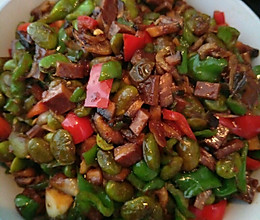 虾皮毛豆炸酱的做法