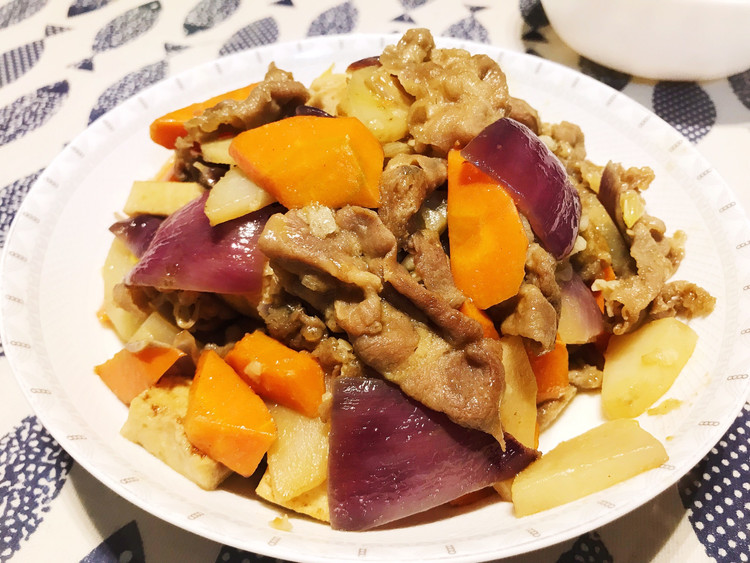 温和补气的洋葱炒羊肉片的做法