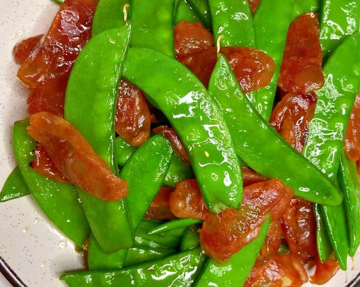 荷兰豆炒腊肠的做法