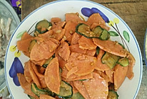 黄瓜炒火腿肠的做法