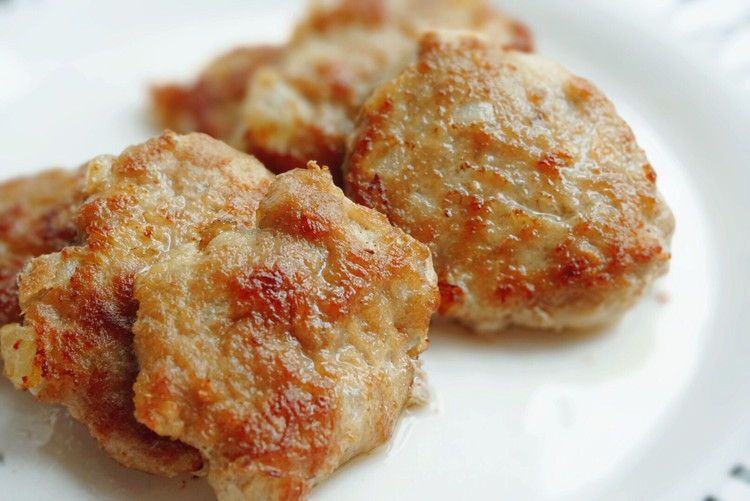 宝宝辅食_经典牛肉饼的做法