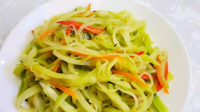爽口脆～炝炒佛手瓜的做法