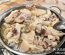 湖北猪弯弯藕汤的做法