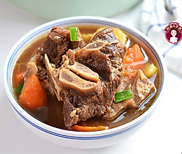 #夏日撩人滋味# 牛颈骨炖土豆胡萝卜的做法