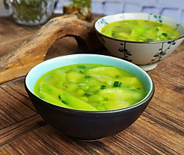 #夏日撩人滋味#十分钟快手菜——丝瓜毛豆汤的做法
