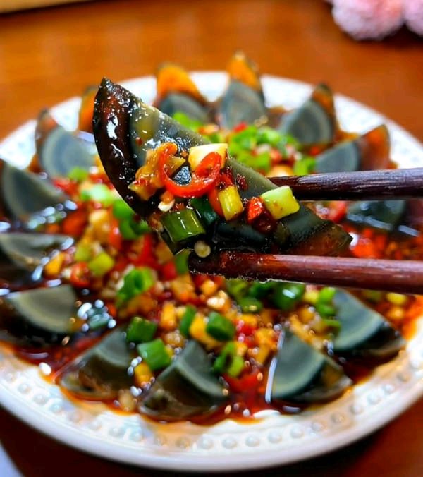 皮蛋豆腐的做法