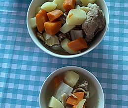 筒骨土豆胡萝卜汤（拒绝白米饭系列产品）的做法