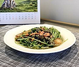 #餐桌上的春日限定# 翠绿的上汤豌豆苗的做法