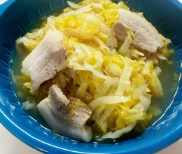 酸菜汆白肉的做法