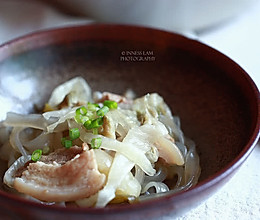 【猪肉酸菜炖粉条】 东北名菜的做法