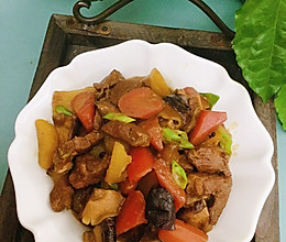 #花式新美味就酱简单#土豆烧肉的做法
