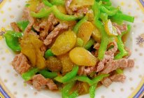 夏日酸黄瓜青椒牛柳 青椒炒牛肉丝 酸咸鲜开胃无敌的做法