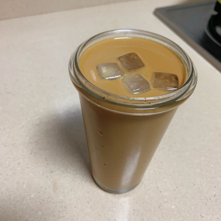 焦糖奶茶家庭版的做法