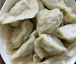 猪肉酸菜馅饺子的做法