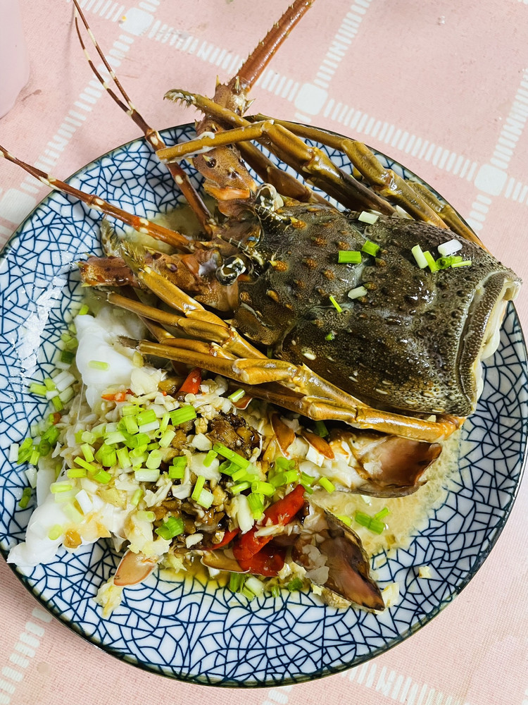 蒜蓉蒸小青龙的做法