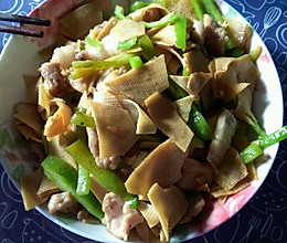 尖椒豆腐皮的做法