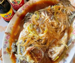 #味达美年味小馆#清蒸鲈鱼，年夜饭C位！的做法