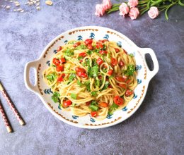 #少盐饮食 轻松生活#雪碧拌面的做法